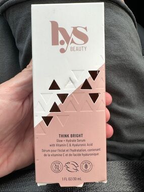 NWT THINK BRIGHT GLOW + HYDRATE SERUM WITH VITAMIN C & HYALURONIC ACID